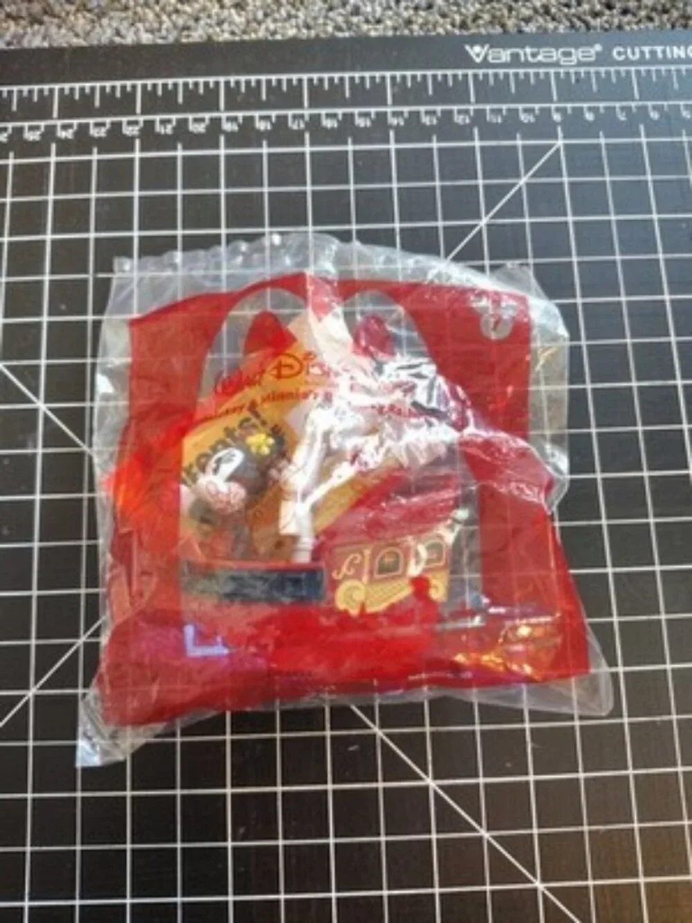 McDonald's 2020 Walt Disney World Runaway Railroad # 7 Minnie Mouse At The PoTC